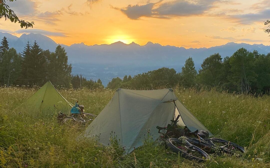 Slapen tijdens een Bikepacking race: ons slaap systeem